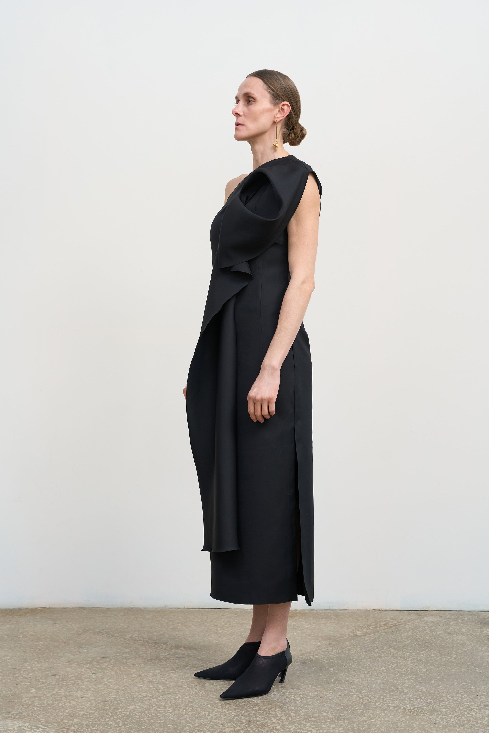 Дизайнерські жіночі сукні