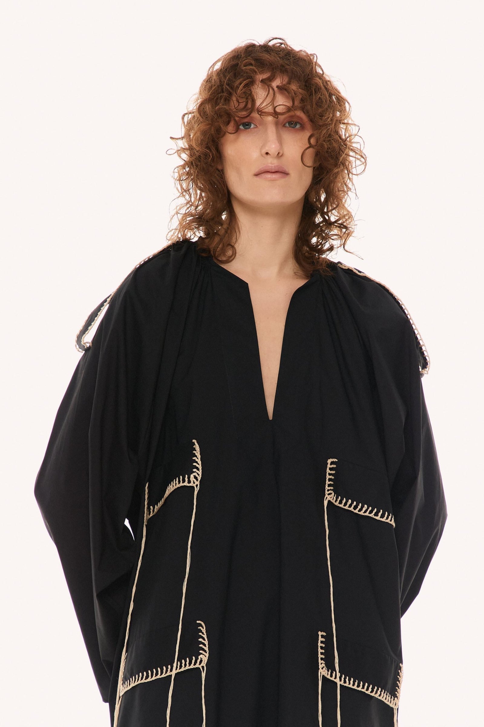 Чорна сукня Оберіг