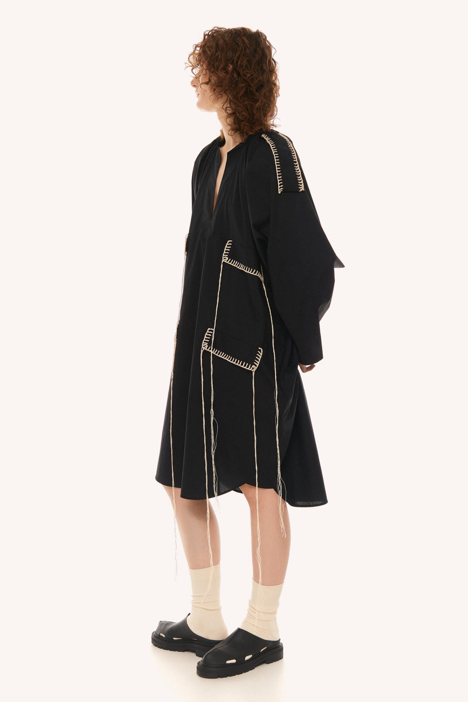 Чорна сукня Оберіг