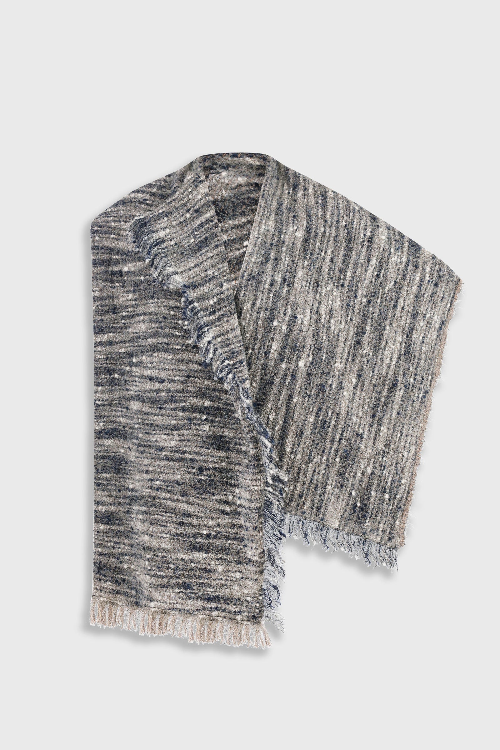 Сірий шарф-кап та кейп із букле