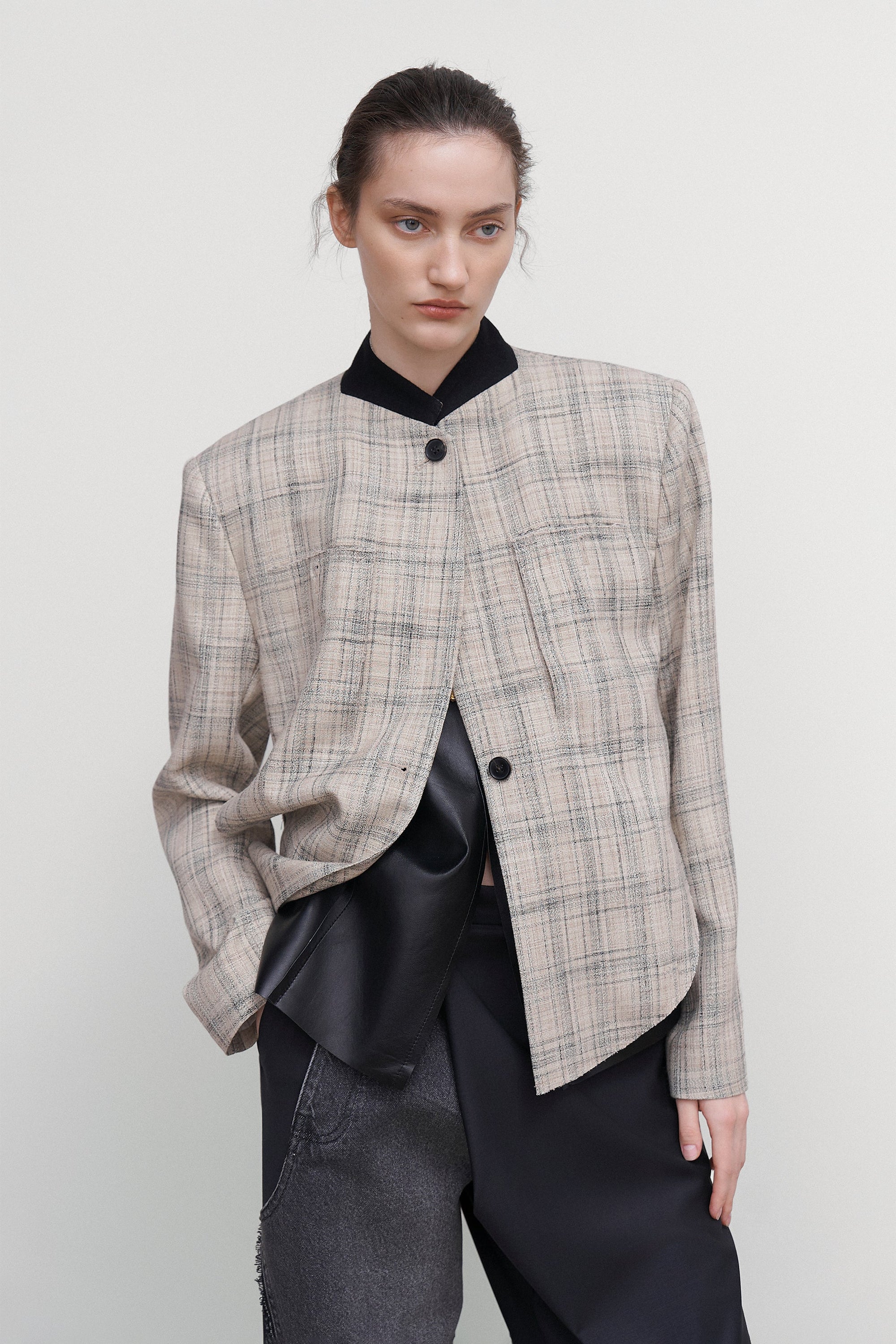 CHECKED CROPPED CARGO JACKET