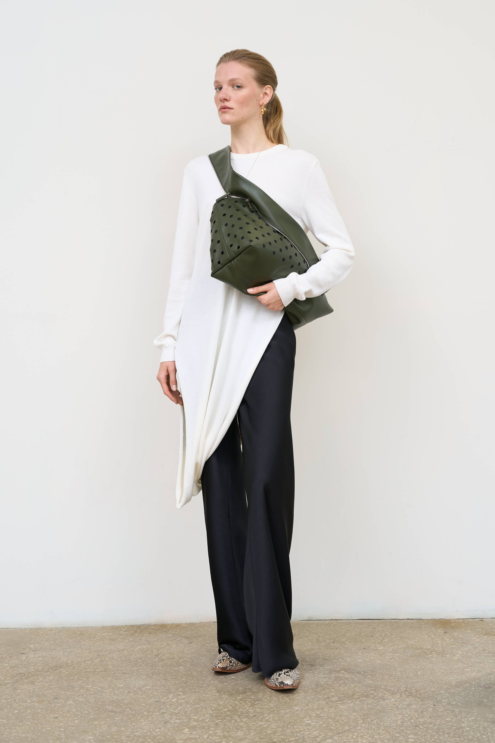 Cut-Out Zip Bag in Khaki
