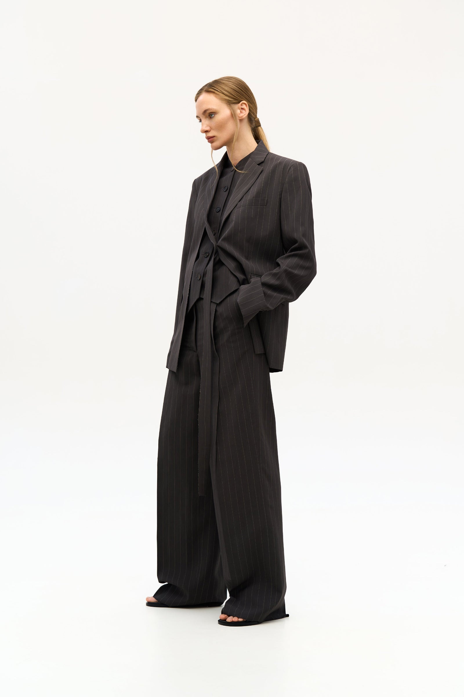 Сірі штани DERGA