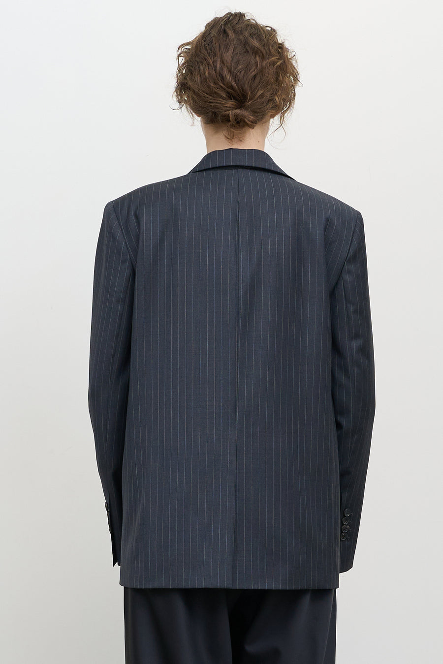 Піджак з двошаровими лацканами