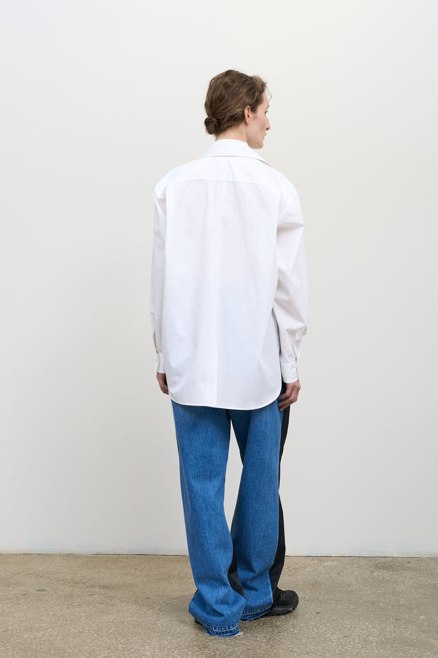 Поплінова сорочка з подвійним коміром