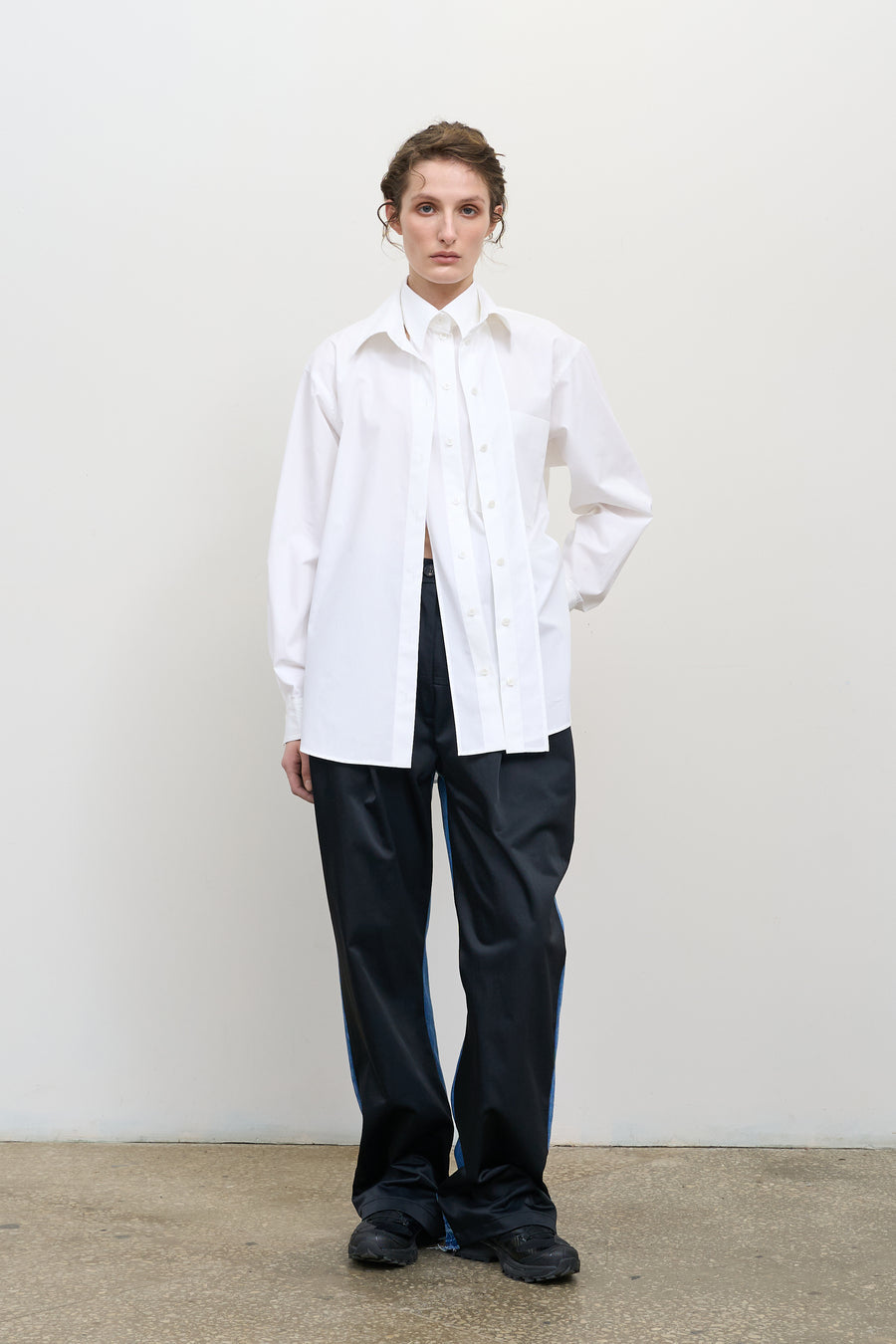 Поплінова сорочка з подвійним коміром