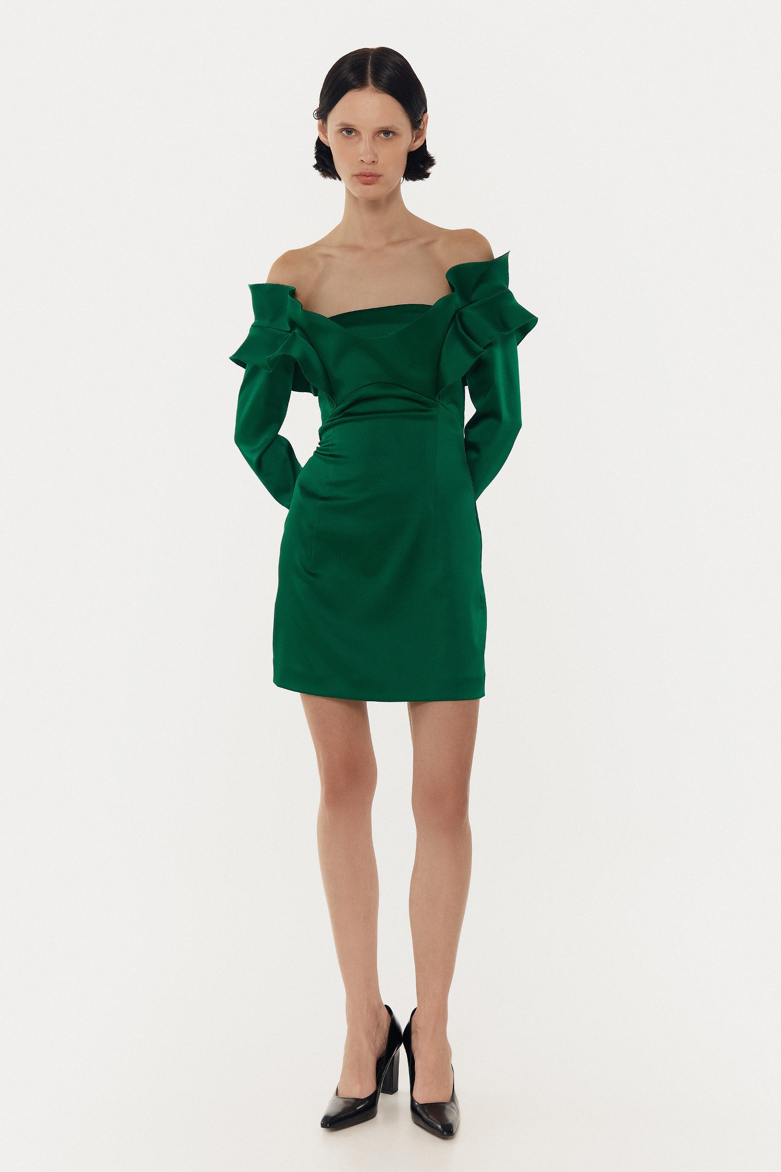 Міні-сукня зеленого кольору