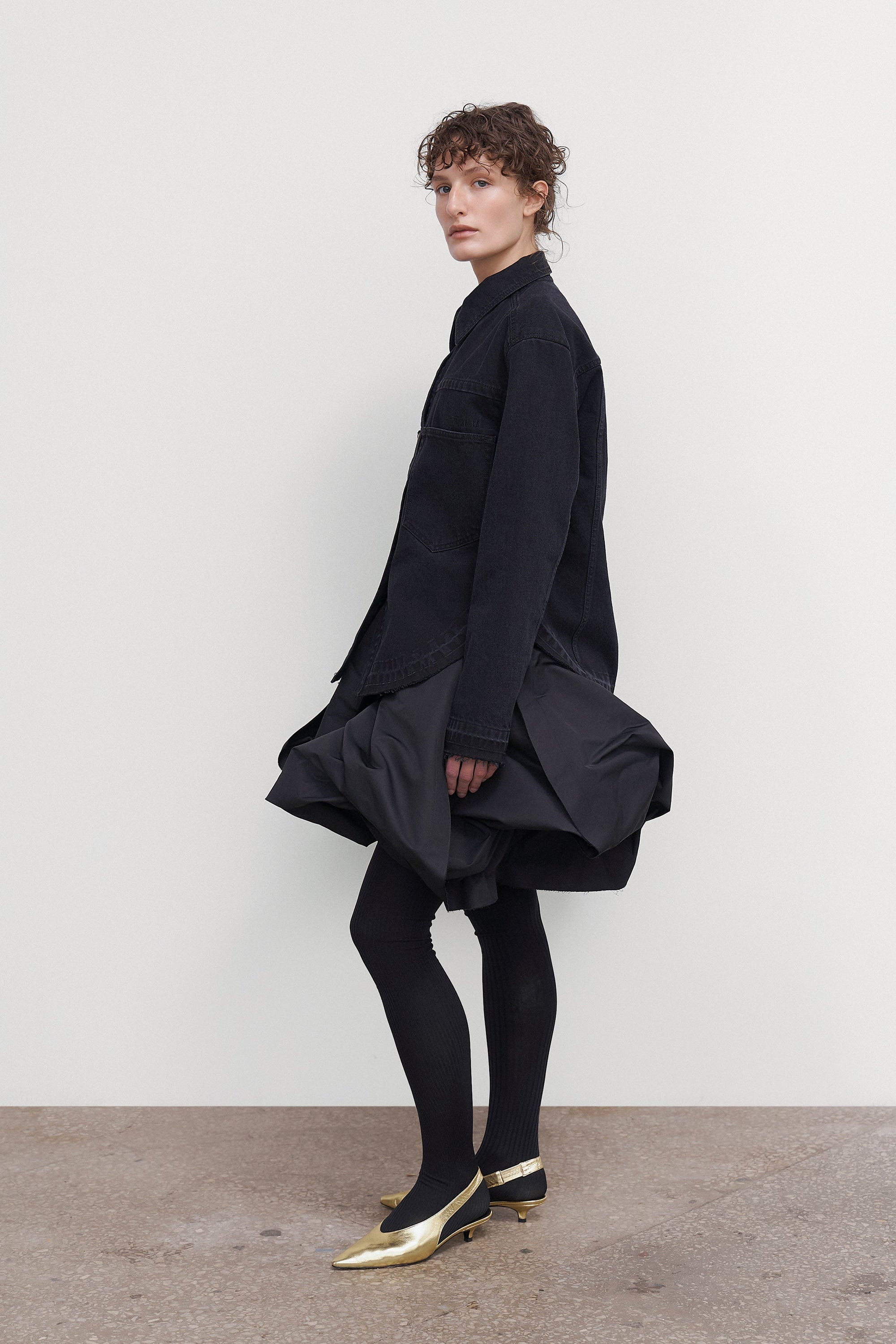 RUFFLED MIDI SKIRT