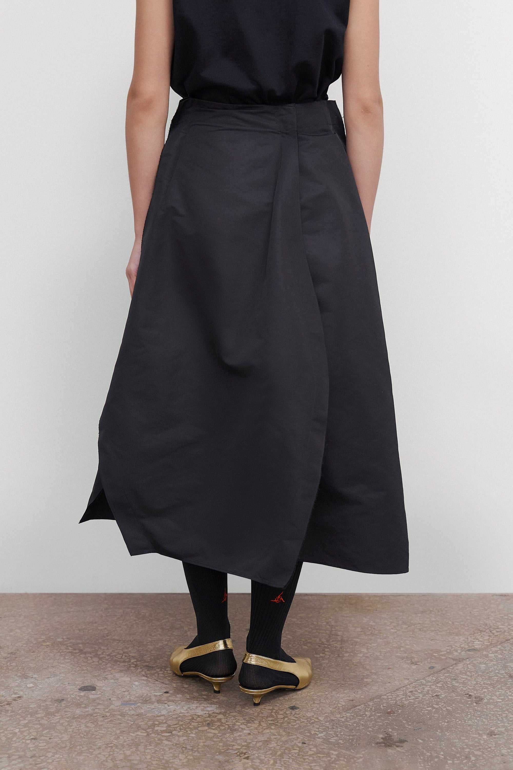 RUFFLED MIDI SKIRT