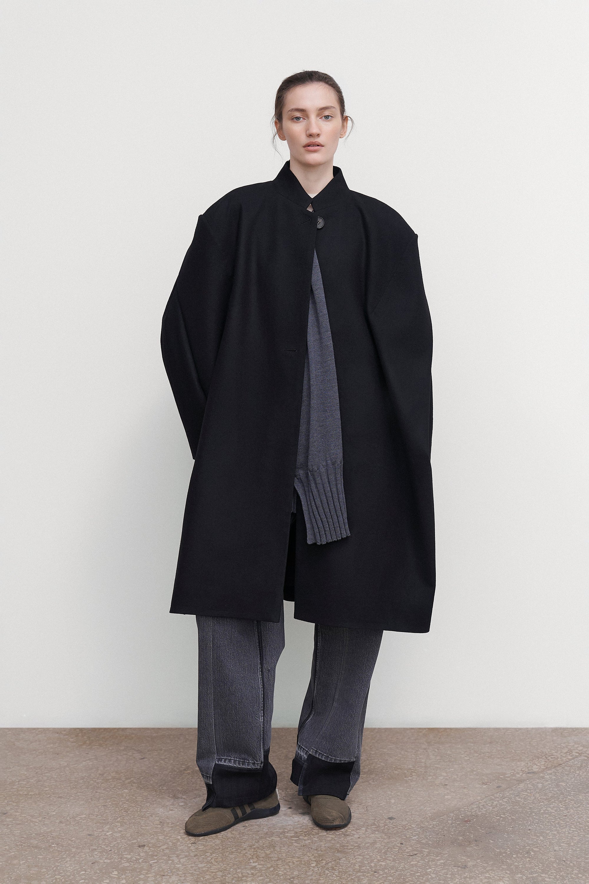 MID-LENGTH GUARD COAT