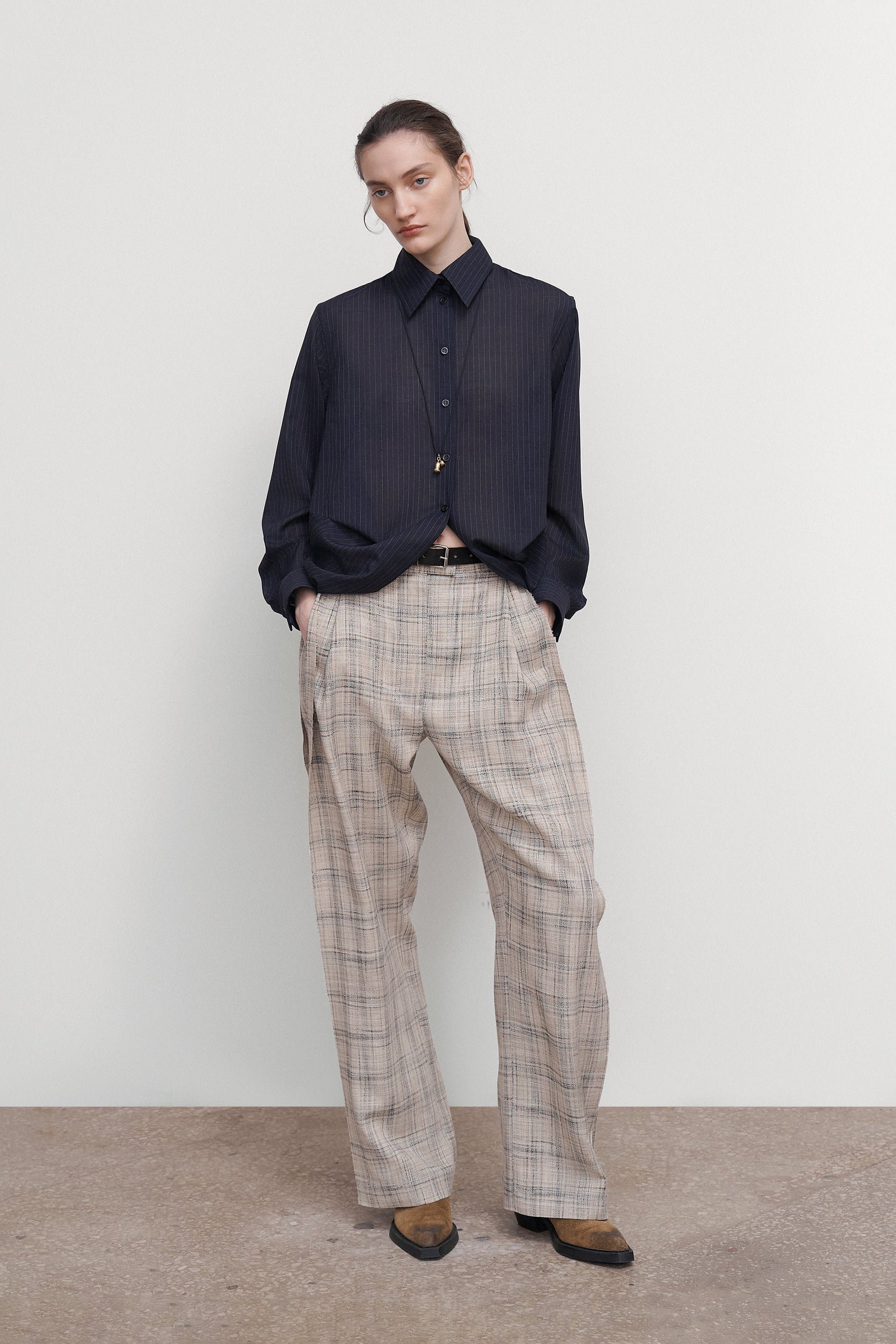 SHIRT WITH DRAPED HEM