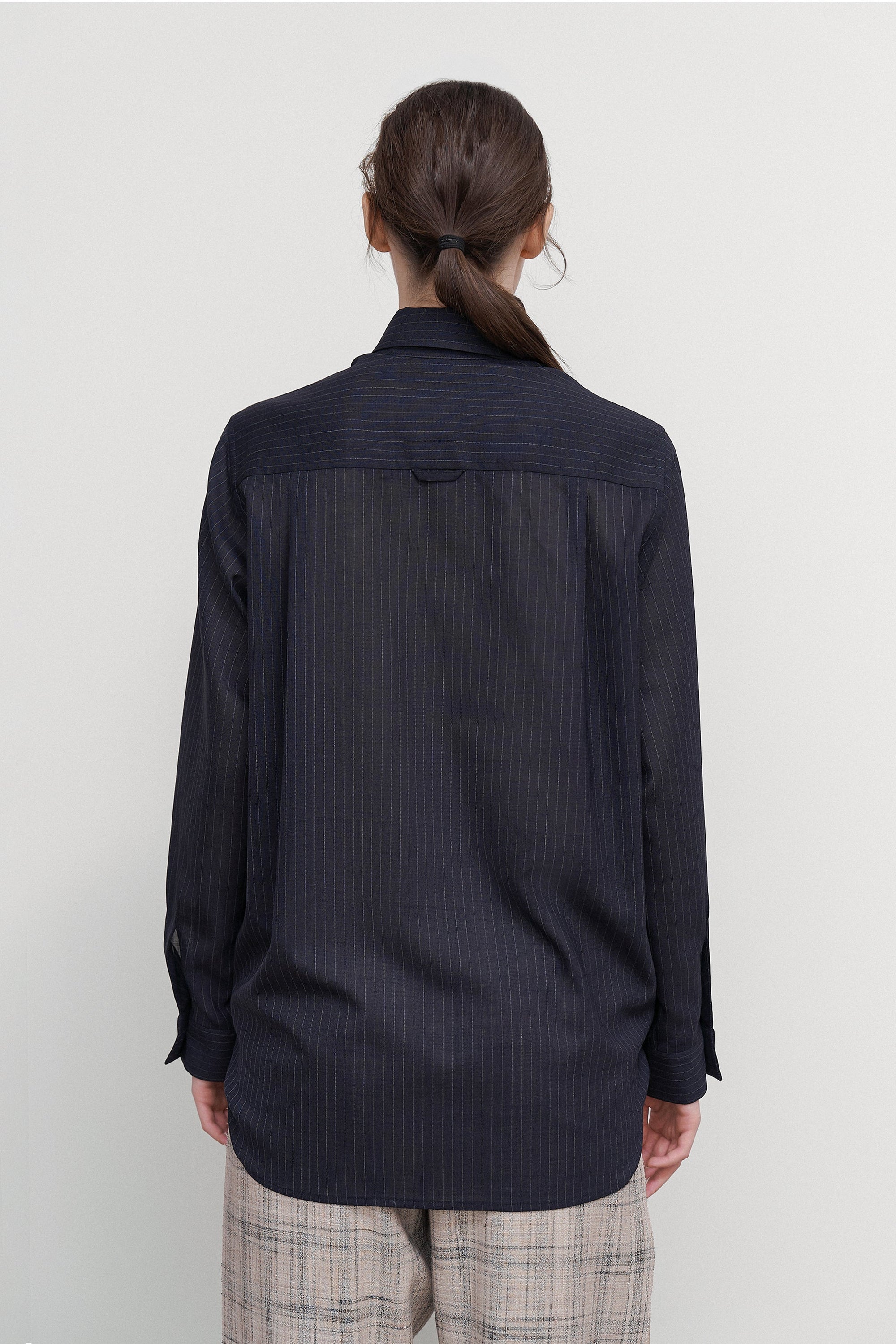 SHIRT WITH DRAPED HEM