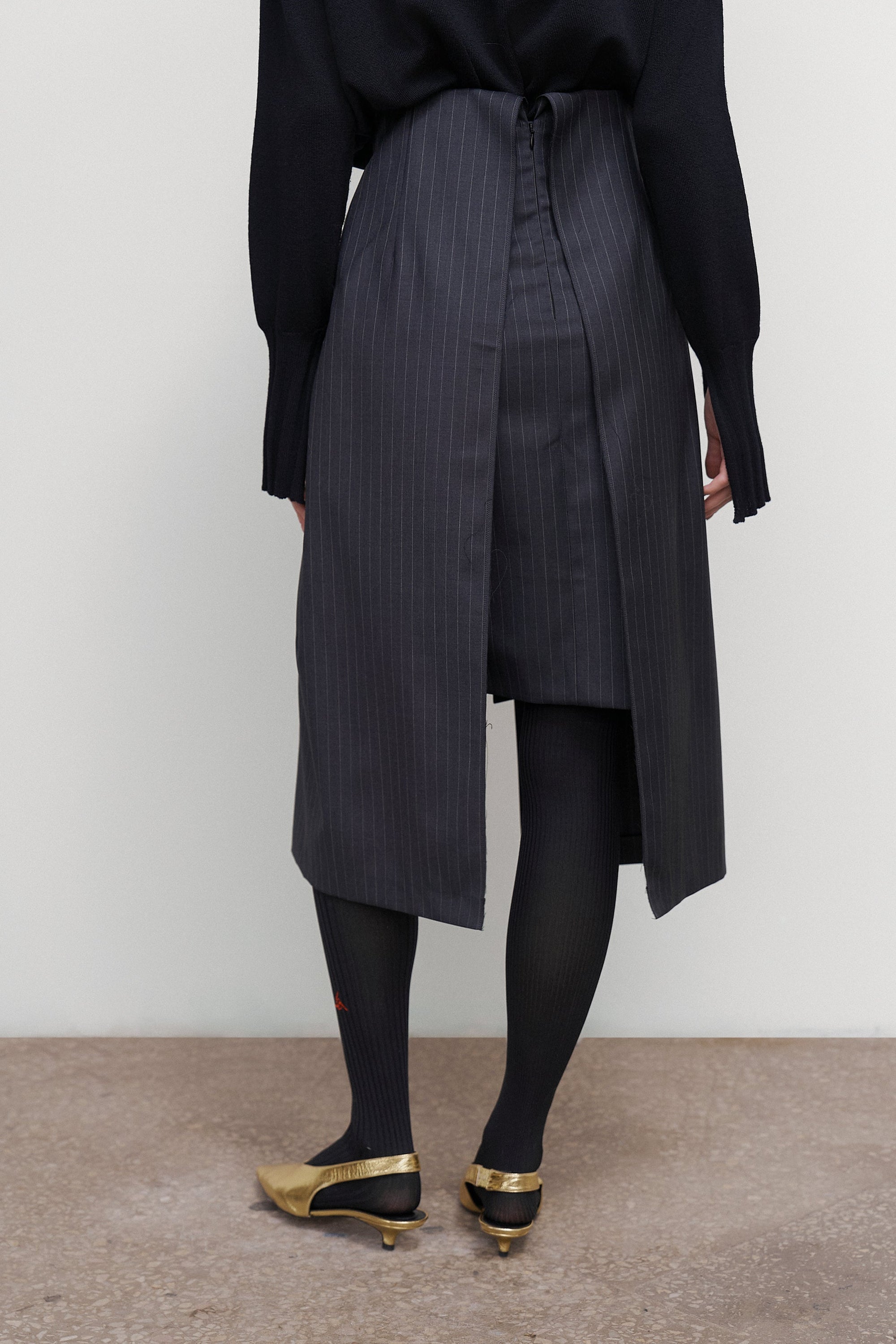 LAYERED MIDI SKIRT