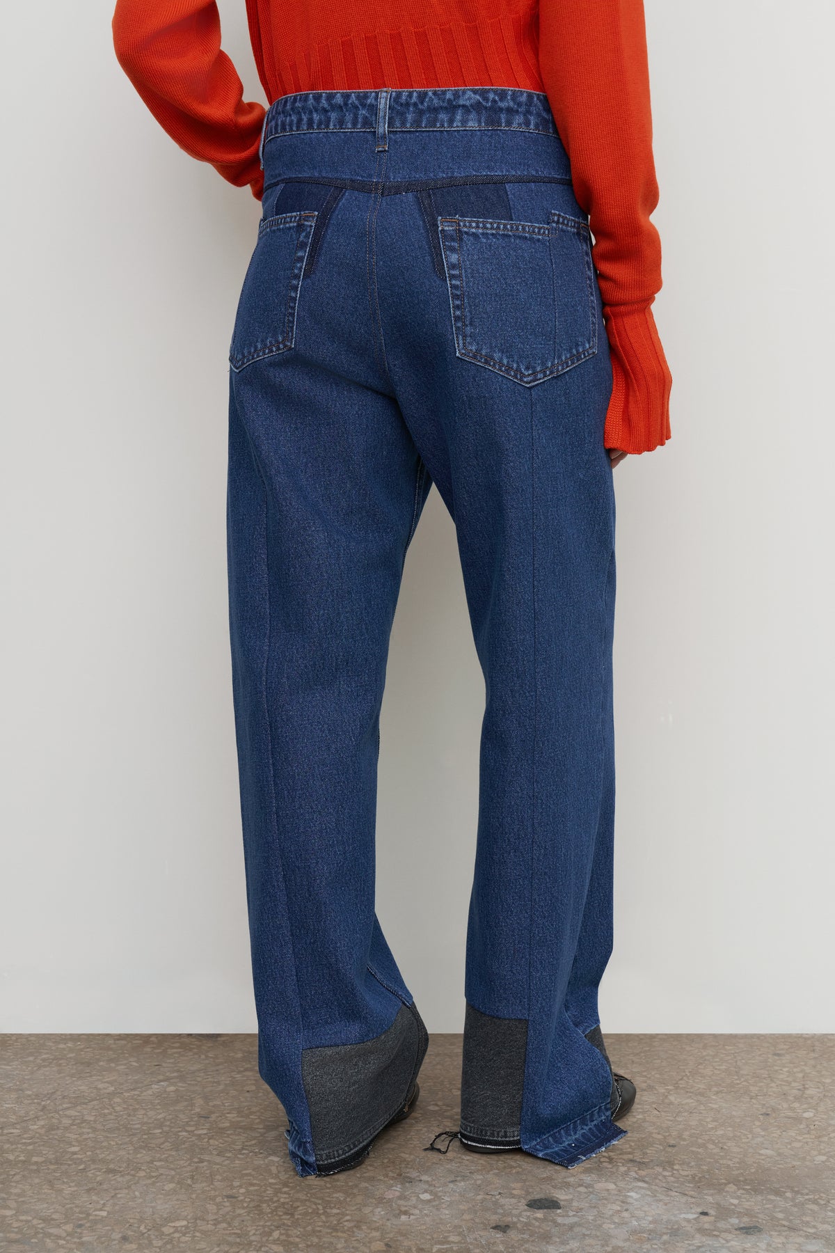 FRAYED STRAIGHT JEANS