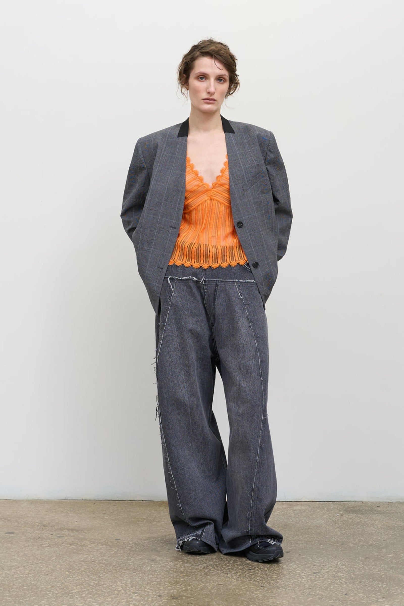 Сірі джинси з середньою посадкою широкого крою по всій довжині