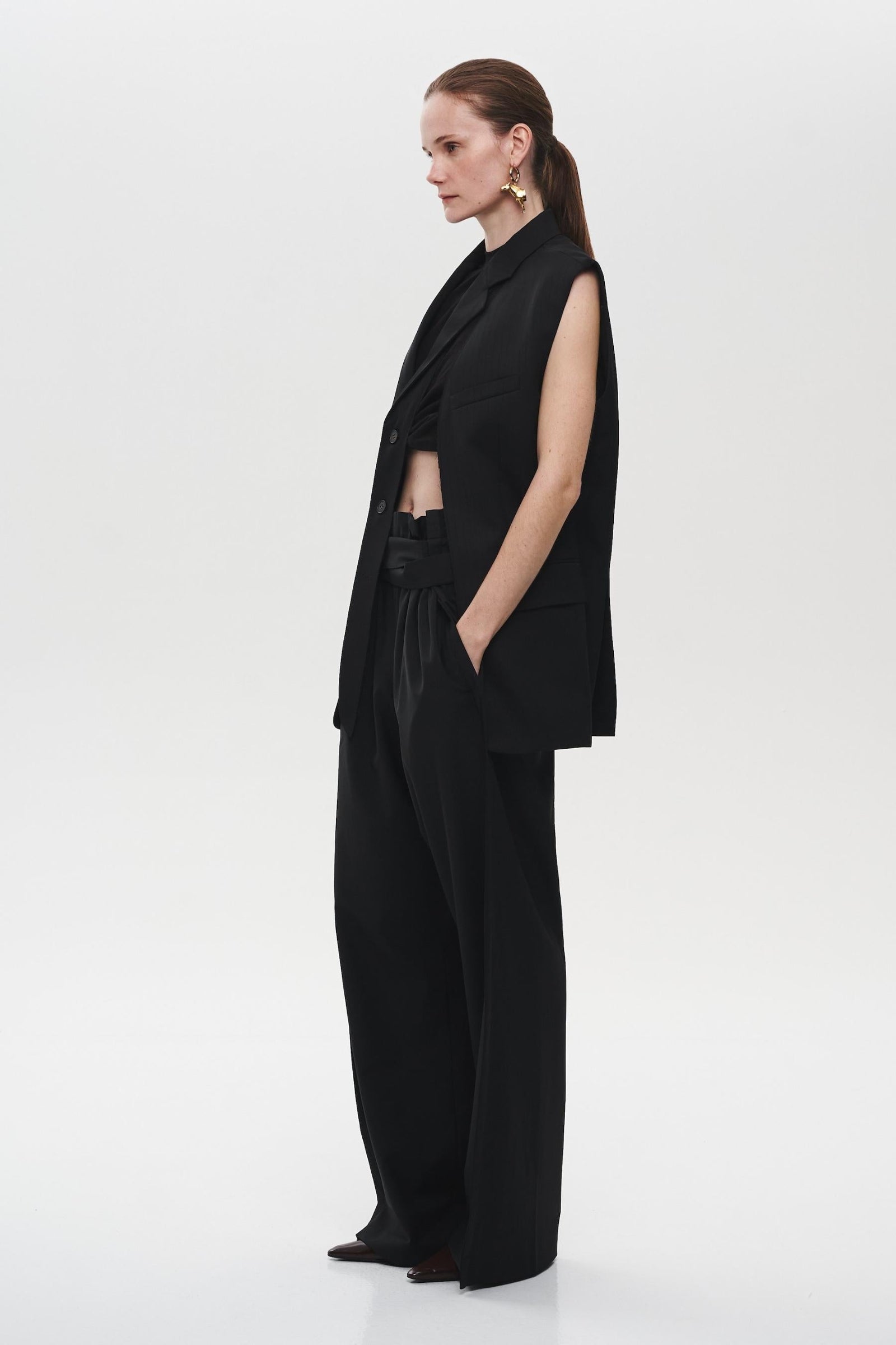 Жилет з розрізами