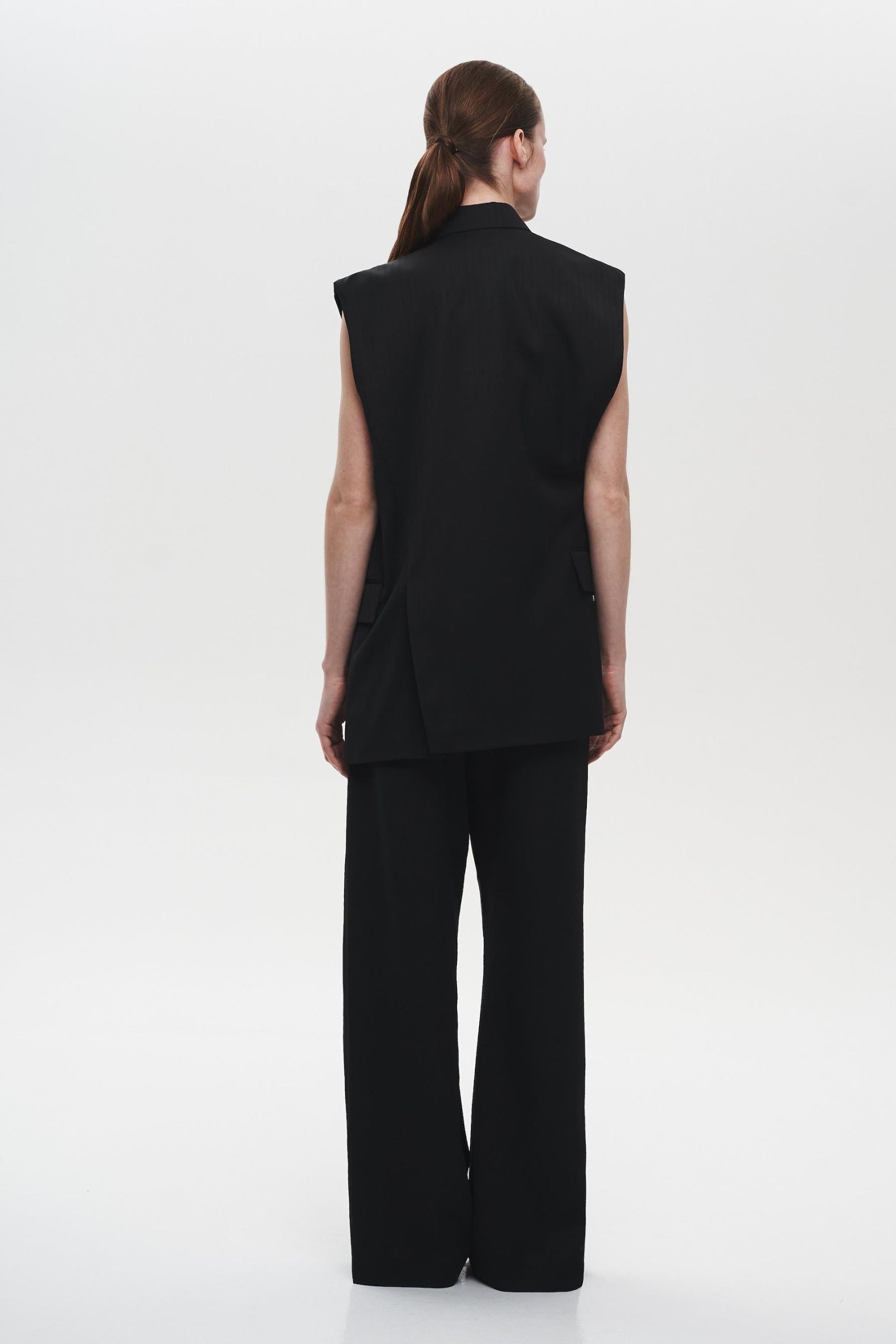 Жилет з розрізами