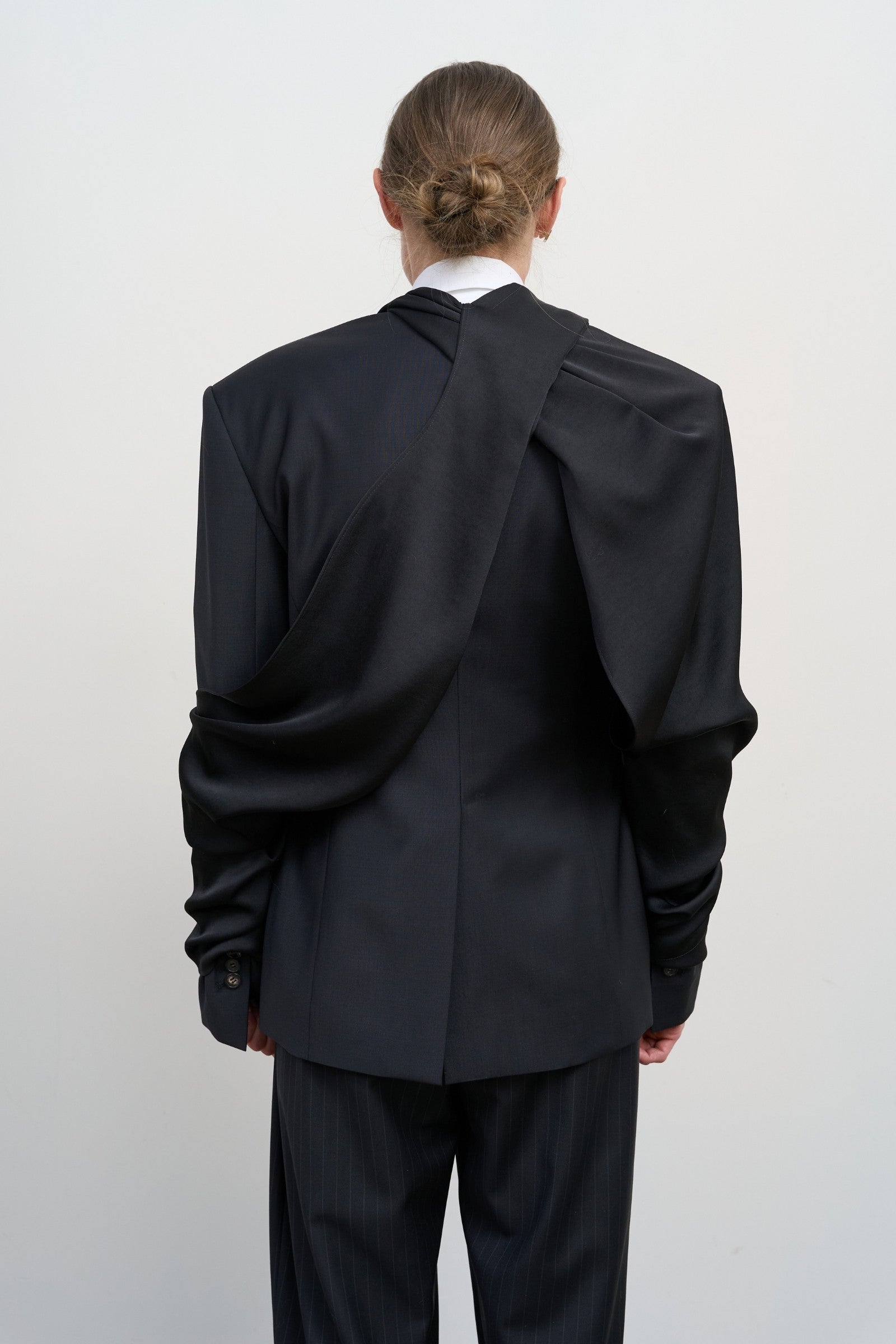 Структурований жакет LITKOVSKA із вовняної суміші з трансформованими рукавами