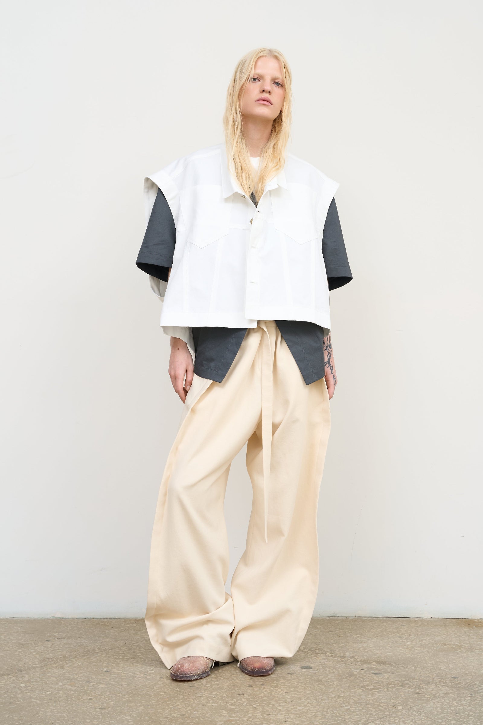 Білий джинсовий оверсайз жилет