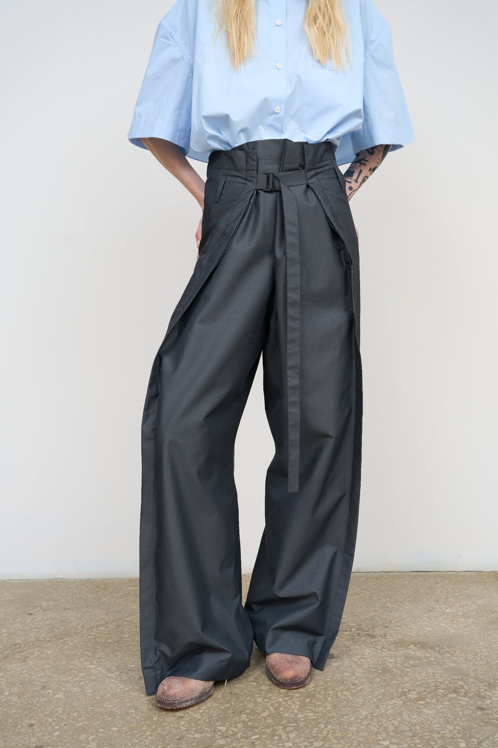 Сірі широкі бавовняні штани з регульованою талією