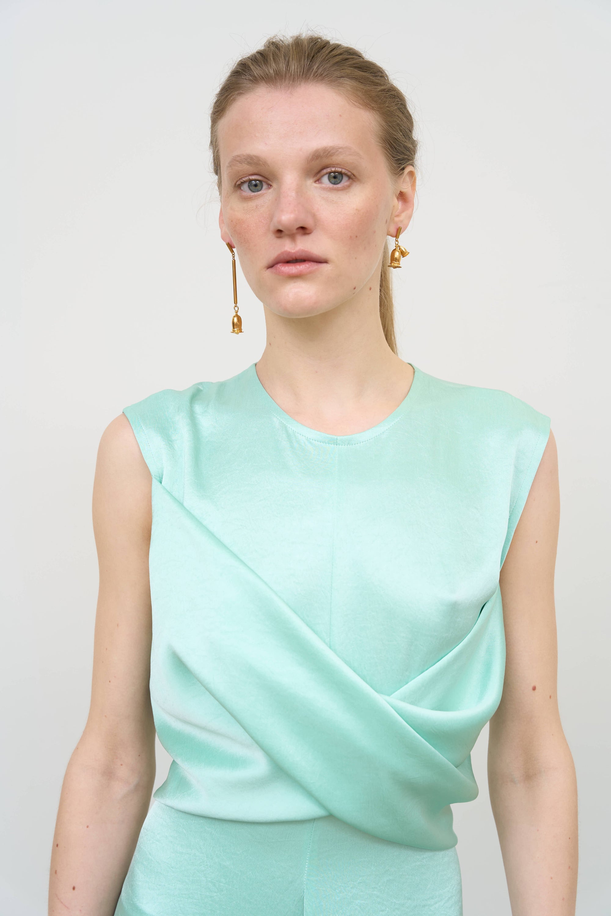 Waist-Twisted Satin Dress in Mint