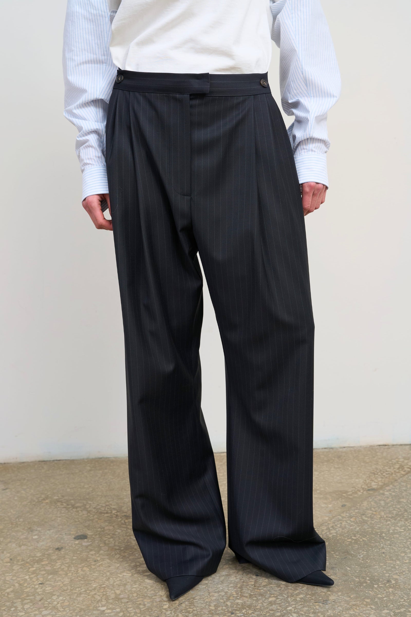 Широкі штани з вовняної суміші чорного кольору