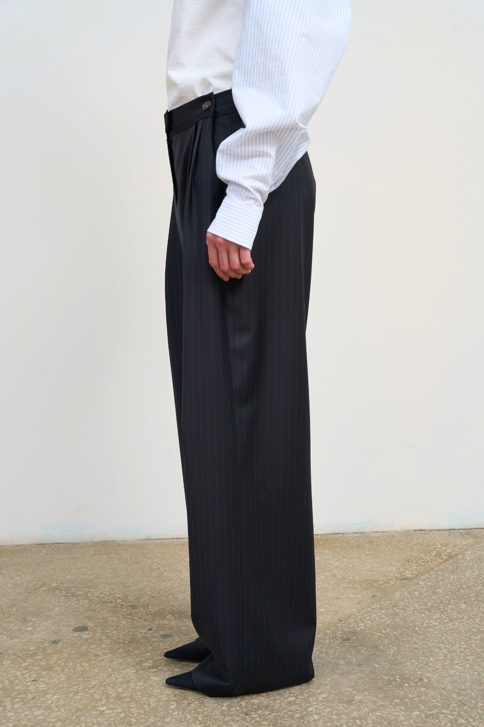 Широкі штани з вовняної суміші чорного кольору