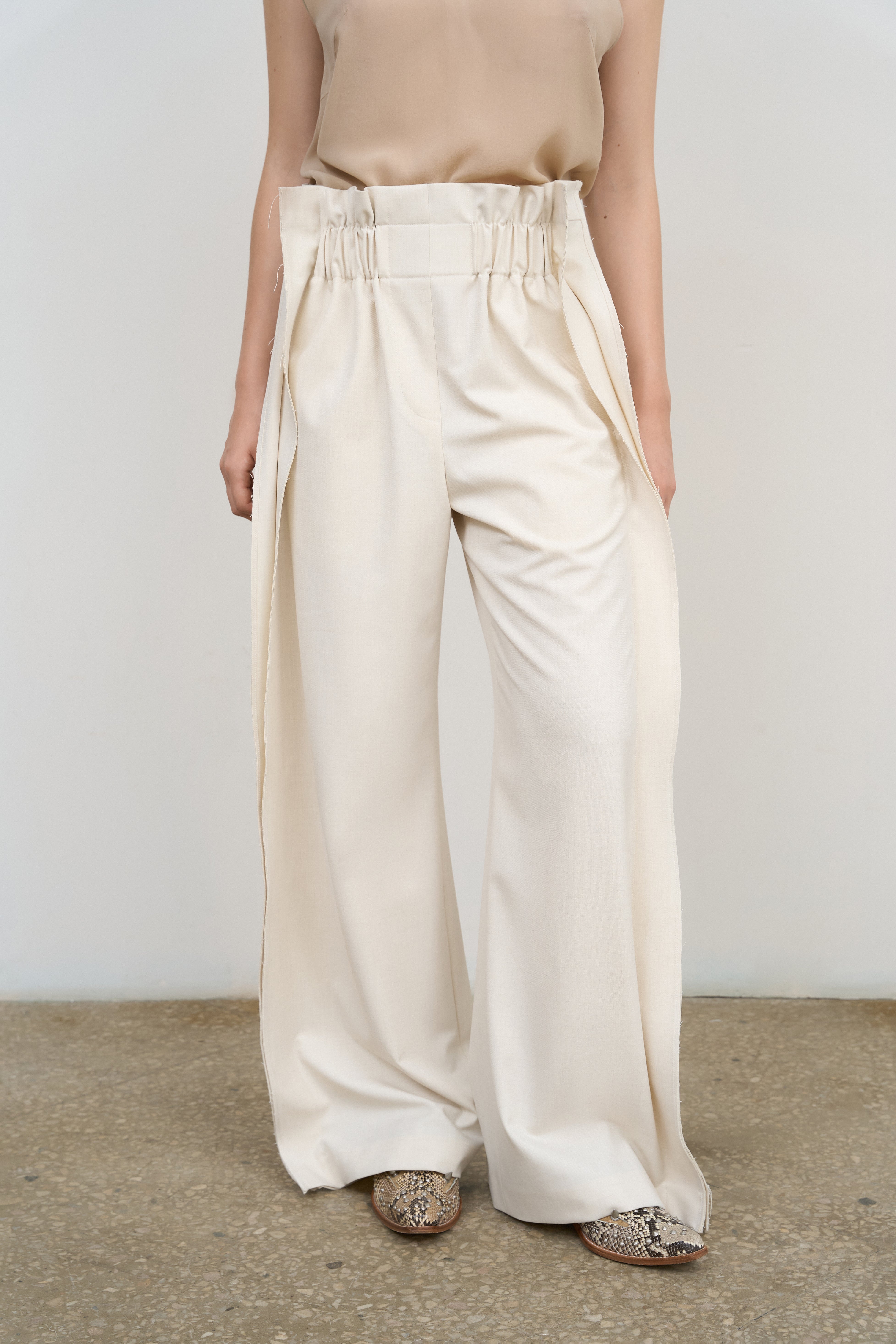 HIGH-RISE PLEATED WIDE-LEG PANTS – Litkovska Ukraine